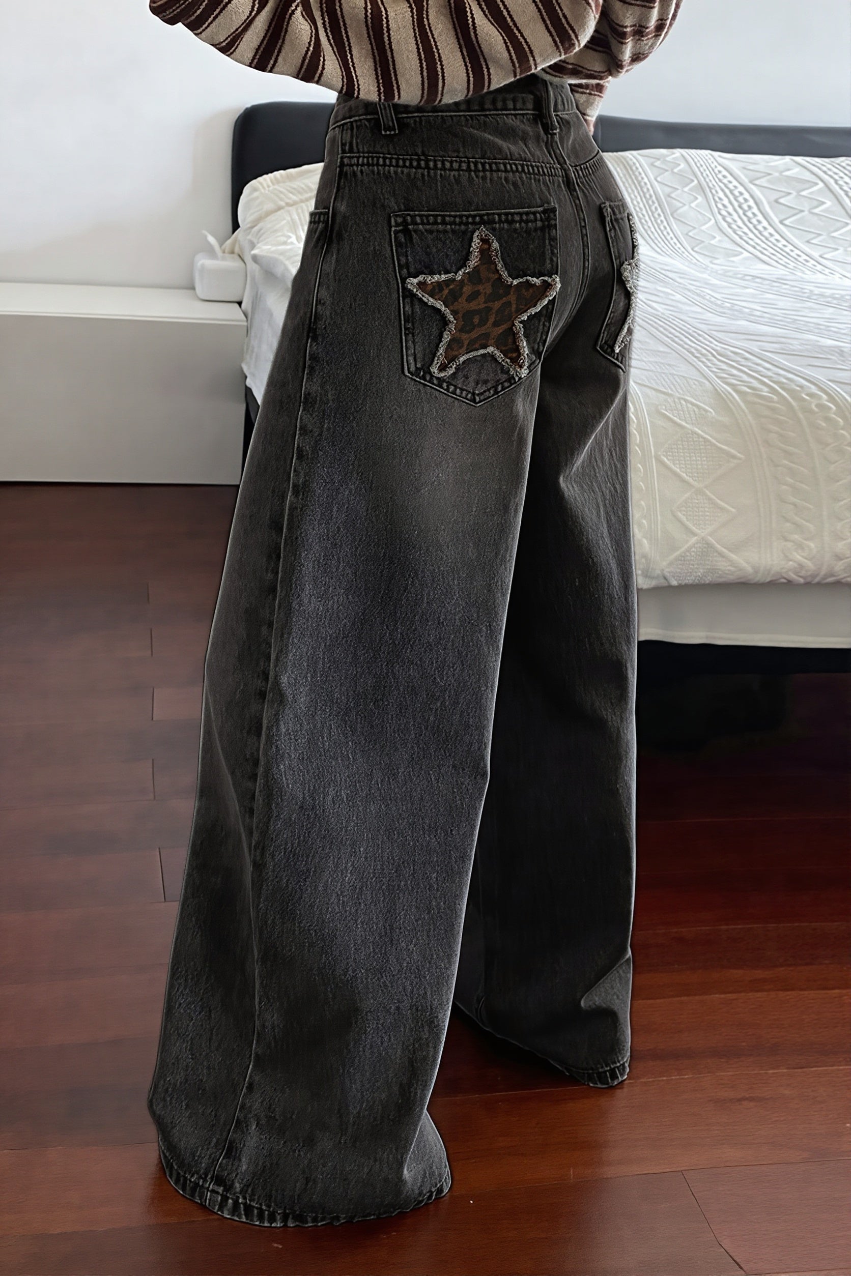 star-patch-wide-leg-jeans