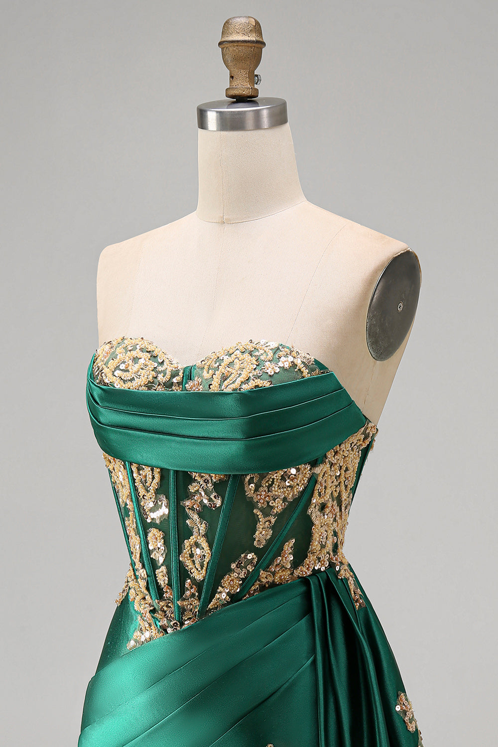 strapless-corset-ruched-short-sparkly-dark-green-appliqued-homecoming-dress-with-ruffles