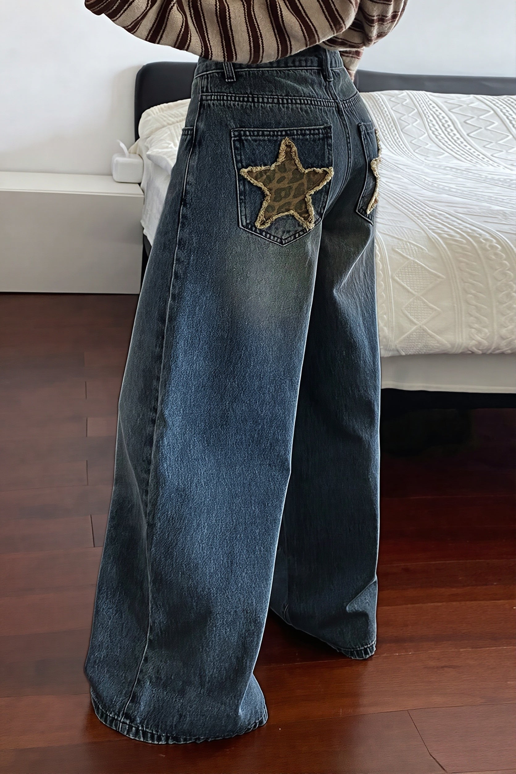 star-patch-wide-leg-jeans